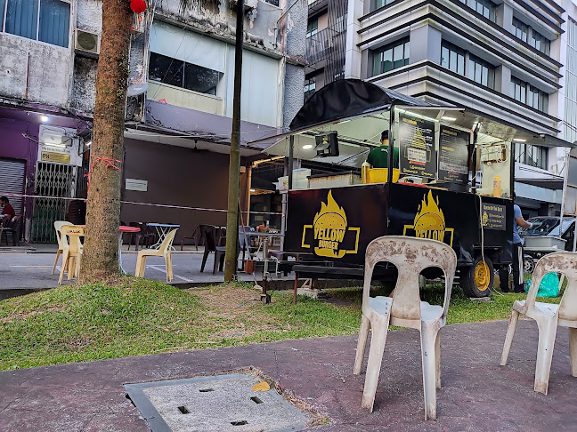 Opinii despre Yellow Burger în Kuching - Gastronomi dan perhotelan