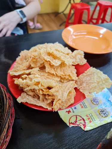 Kam Long Ah Zai Curry Fish Head - Gastronomi dan perhotelan