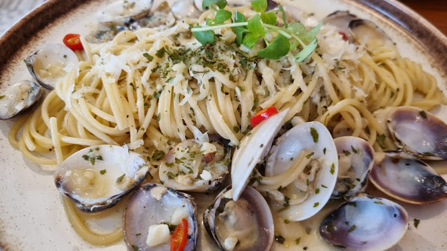 The Palm Cafe & Bistro