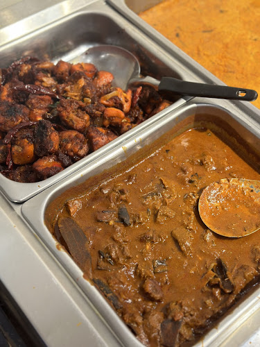 Anna Nagar Brickfields - Gastronomi dan perhotelan