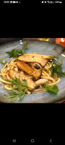 Campong O’oloo - Gastronomi dan perhotelan