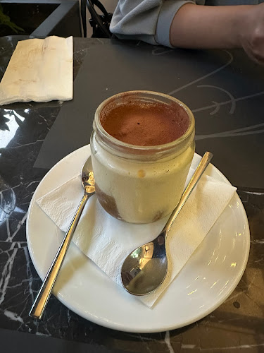 Osteria Gamberoni - Gastronomi dan perhotelan