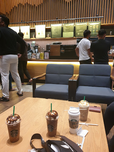 Starbucks DT Malim Jaya