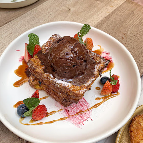 Comentarii opinii despre Tapestry | Chow Kit