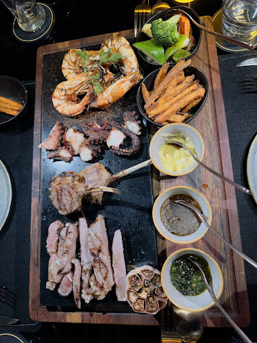 Comentarii opinii despre Savage Steakhouse