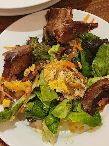 Dave's Bistro • Bar & Grill - Gastronomi dan perhotelan