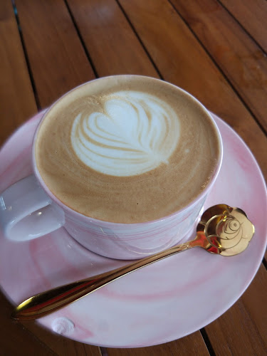 Opinii despre Teak cafe în Batu Pahat - Gastronomi dan perhotelan