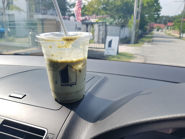 Comentarii opinii despre BARNHOUZ Coffee & Cookies