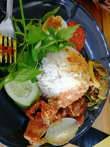 Warung Salai Seremban - Gastronomi dan perhotelan