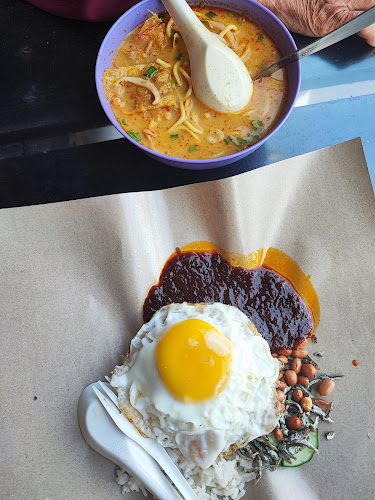 Comentarii opinii despre Mee Kari Ami