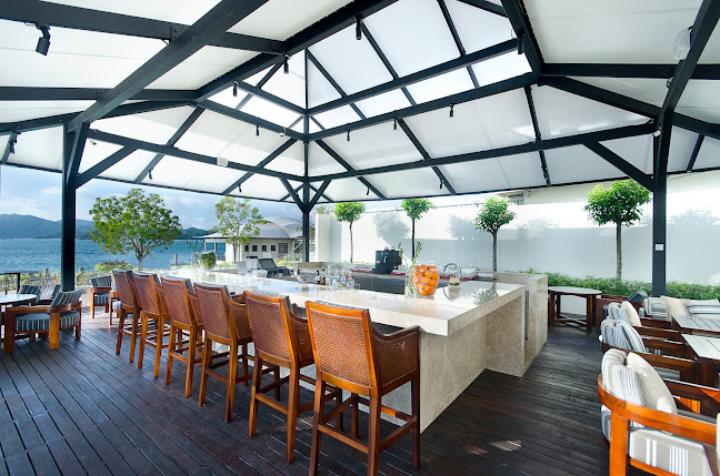 Opinii despre Poolside Bar în Kota Kinabalu - Gastronomi dan perhotelan