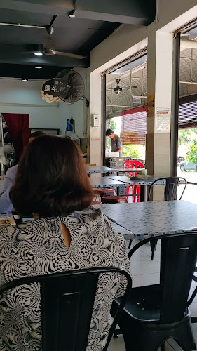 Comentarii opinii despre Sin Town Mixed Rice