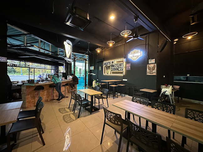 Wheels Restaurant & Bar Port Dickson - Port Dickson