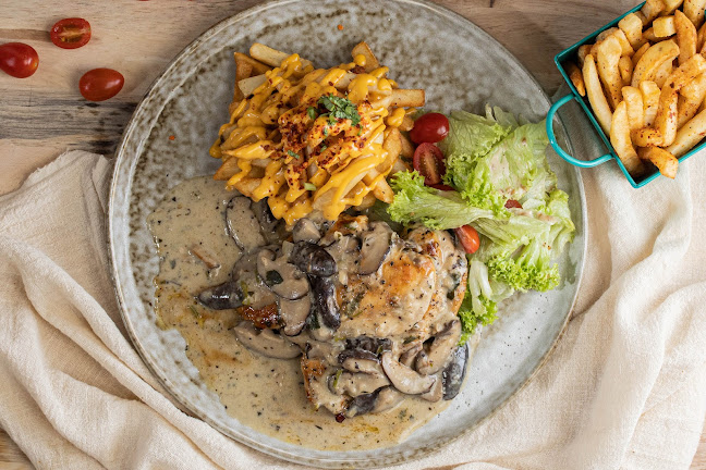 Opinii despre Double Knott Cafe în George Town - Gastronomi dan perhotelan