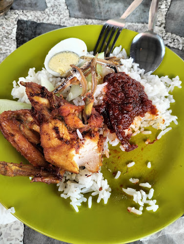 Jalan Mufti Haji Khalil, Kampung Peringgit, 75400 Melaka