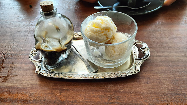 Alexandria's coffee & dining