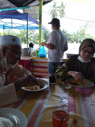 Seafood Market (Jeti Ikan Pengkalan Baru) )