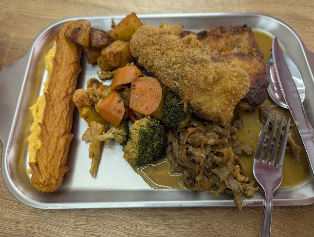 Comentarii opinii despre Tekan Canteen 13