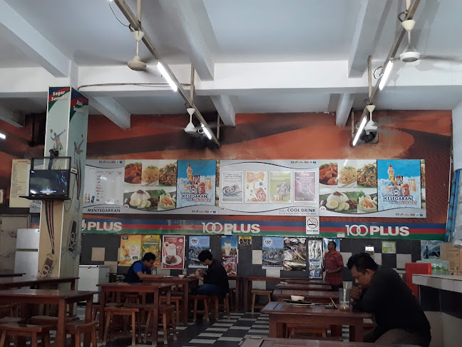 Opinii despre Batavia Café în Bukit Beruang - Gastronomi dan perhotelan