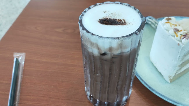 Mansion 28 - Gastronomi dan perhotelan