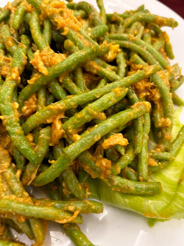 Opinii despre Rainbow Seafood Restaurant în Menglembu - Gastronomi dan perhotelan