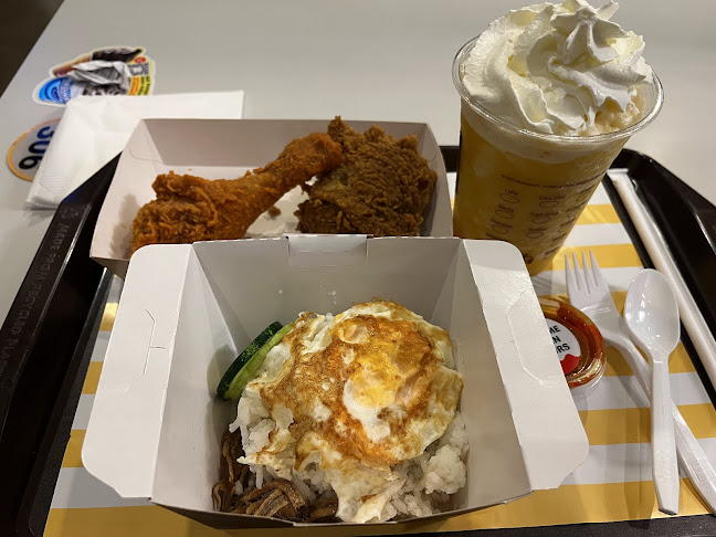 Comentarii opinii despre McDonald's Birch House DT