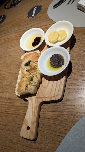 Arthur's Bar & Grill