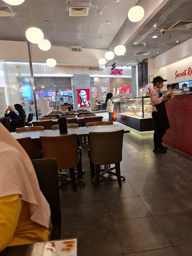 Secret Recipe Aeon Station 18 - Ipoh