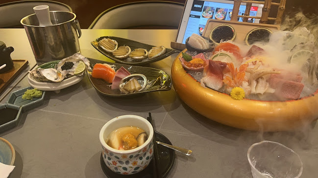 Hut Dining Buffet - Gastronomi dan perhotelan