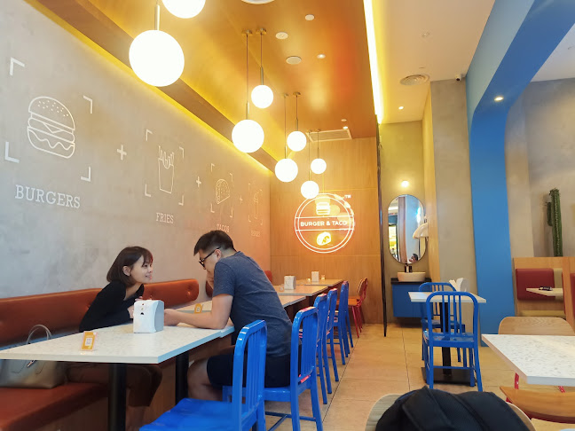 Burger & Taco Pavilion Bukit Jalil - Gastronomi dan perhotelan