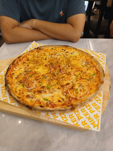Miker Pizza Tambun - Gastronomi dan perhotelan