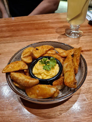 One Serambi Cafe - Gastronomi dan perhotelan