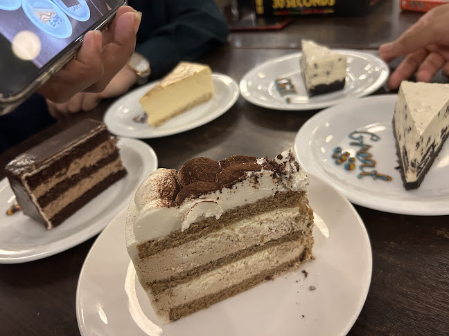 Secret Recipe Aeon Station 18 - Gastronomi dan perhotelan