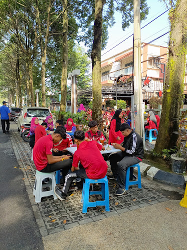 Comentarii opinii despre Warong Kopi Pagi (original)