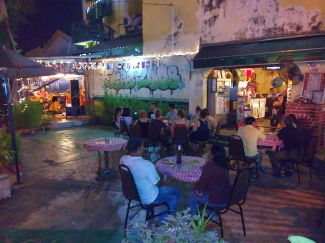 DISCOVERY CAFE - Gastronomi dan perhotelan