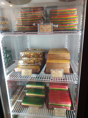 Di Wannie Kek Lapis Sarawak - Gastronomi dan perhotelan