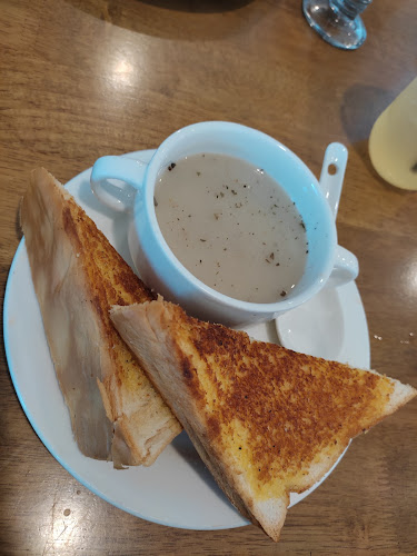 BUWA Cafe - Gastronomi dan perhotelan