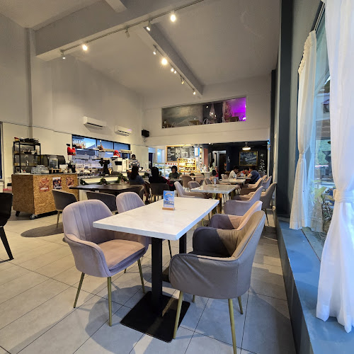 The Coffee Code, Sibu - Gastronomi dan perhotelan