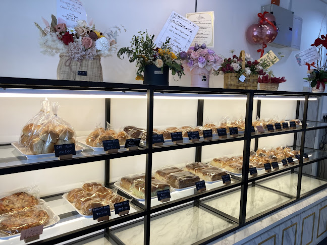 VAL Bakery & Patisserie