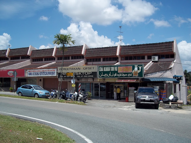 Pau Roslan - Gastronomi dan perhotelan