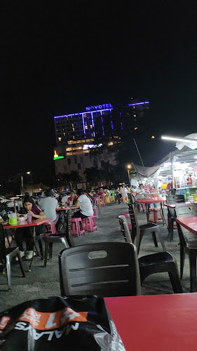 Opinii despre Siang Malam 不夜城 "temporary station" în Taiping - Gastronomi dan perhotelan