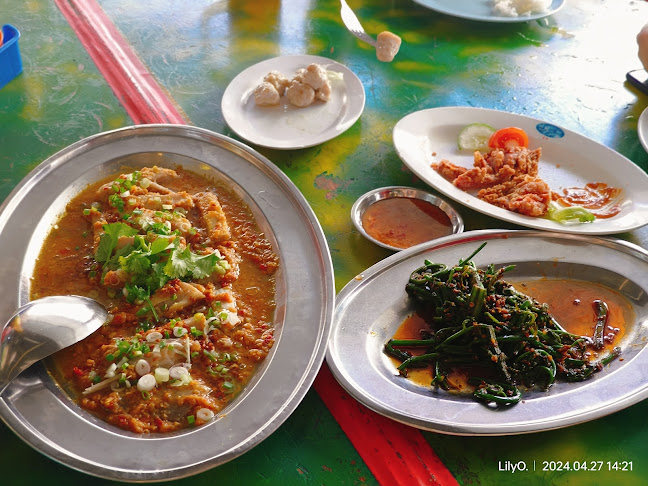 Restoran Chat Sook 冷气七叔玲珑饭店
