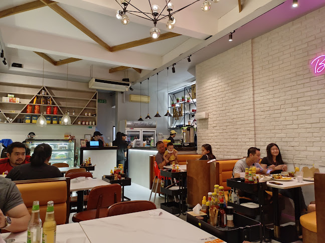 Comentarii opinii despre Unique Eatery Cafe