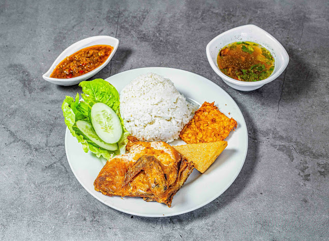 Warung Pak Din Palm Grove Klang