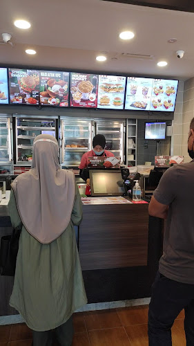 Opinii despre KFC Alamanda, Putrajaya în Putrajaya - Gastronomi dan perhotelan