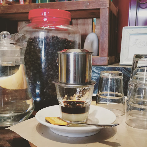 lima.tujoh Cafe & Guesthouse - Gastronomi dan perhotelan