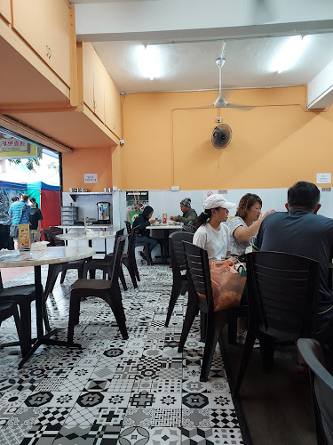 Gaya Fish Noodle - Gastronomi dan perhotelan