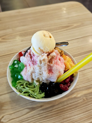 Sitiawan Strawberry Kafe