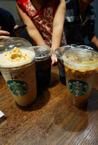 Opinii despre Starbucks Kulim Central în Kulim - Gastronomi dan perhotelan