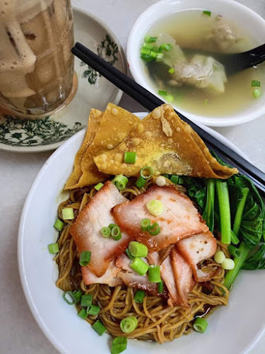 Comentarii opinii despre East Coast Hainan Cafe